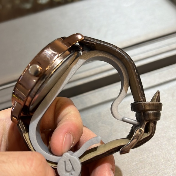 Pre owned decent condition JF Watch cheap work Watch - Picture 2 of 3